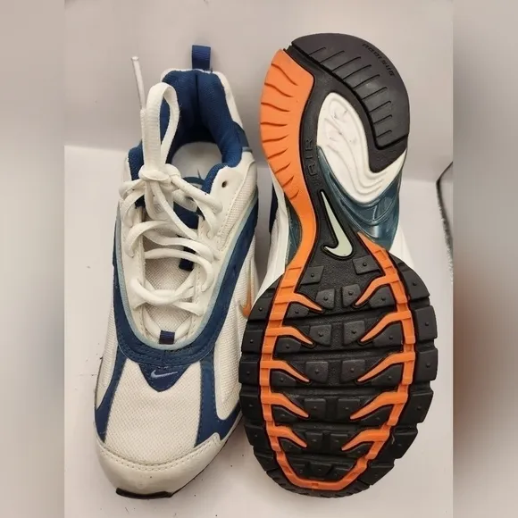 Vintage 1996 rare Nike air Brs 1000 women's sneakers size 10. White and blue