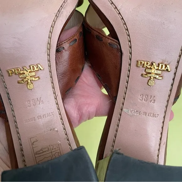 Vintage brown Prada leather shoes