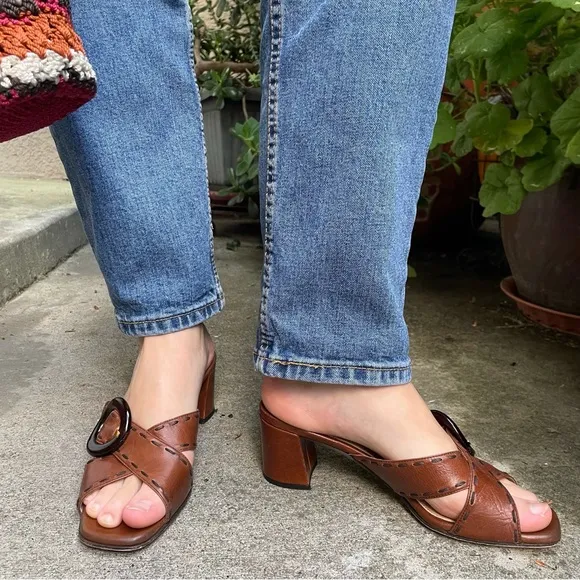 Vintage brown Prada leather shoes