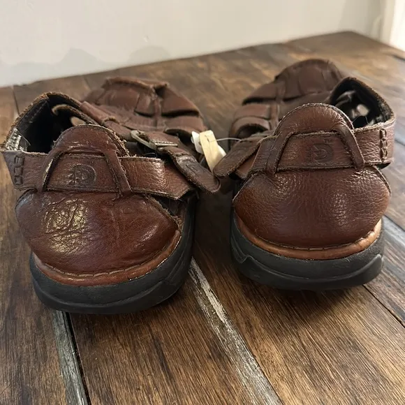 VINTAGE Dunham Ruggards Men’s Leather Fisherman Sandals- size 11