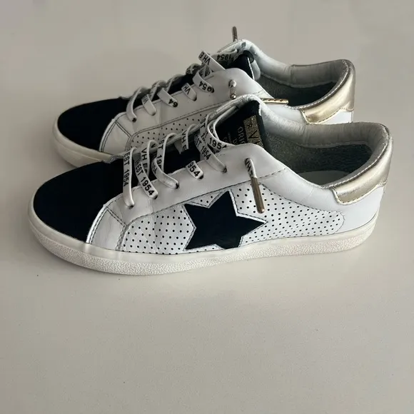 Vintage Havana Gadol Perforated Lace up Sneakers Black/White Multi 6.5 Womens