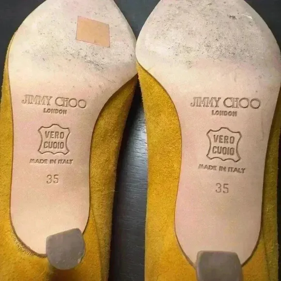 Vintage Jimmy choo London Gold/ Yellow Suede Pump Size‎ 35/ US 5