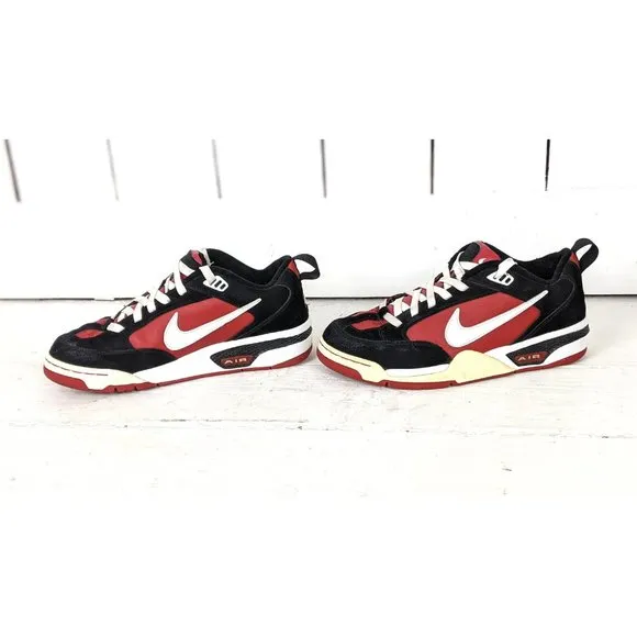 Vintage Nike Air red black white basketball shoes 9