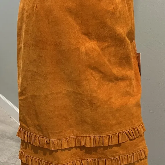 Vintage Wilson Maxima Suede Skirt With Ruffle Accents  Size 6 NWT