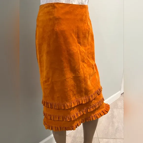 Vintage Wilson Maxima Suede Skirt With Ruffle Accents  Size 6 NWT