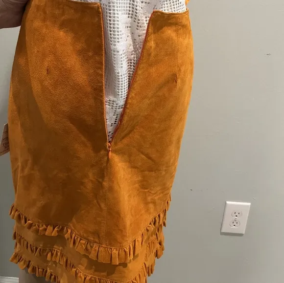 Vintage Wilson Maxima Suede Skirt With Ruffle Accents  Size 6 NWT