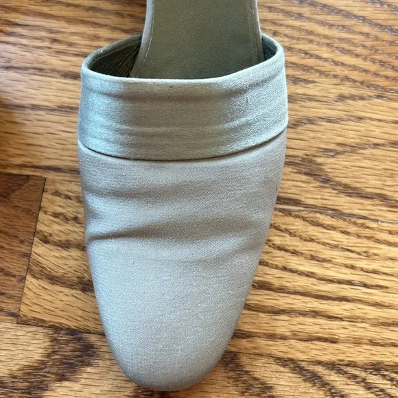Vintage Yves Saint Laurent heeled shoes Size 6M