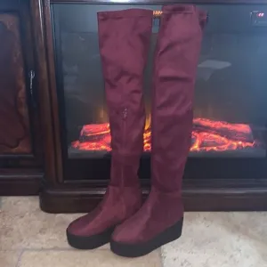 VintageBurgundy Suede Boots
