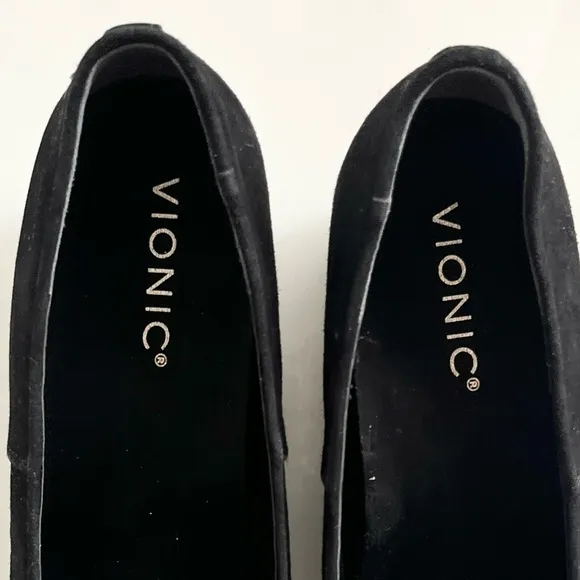 Vionic Willa wedge loafer shoes black 7 suede leather