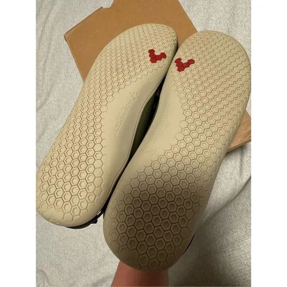 VivoBarefoot size 42 10.5 women’s Kanna L olive mesh synthetic barefoot olive gr