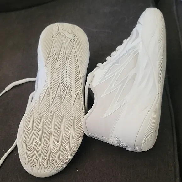 White MELO Kids Basketball Shoes