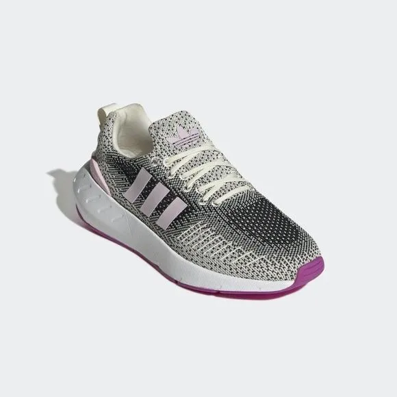 WOMEN'S adidas Swift Run 22 Clear Pink/Cream White/Vivid Pink GV7979