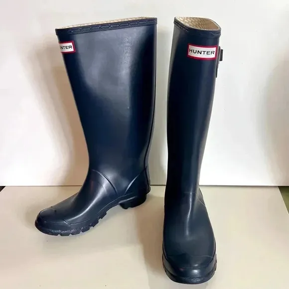 Women's Hunter Boots Navy blue Red tall Size 6