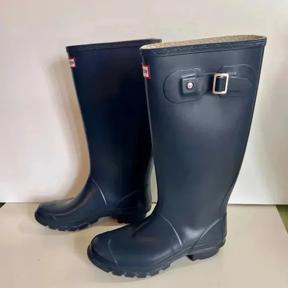 Women's Hunter Boots Navy blue Red tall Size 6
