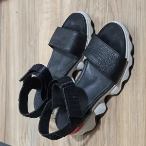 Women's Kinetic Sandal