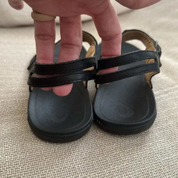 Women’s Olukai Eheu Sandals Leather Black 6