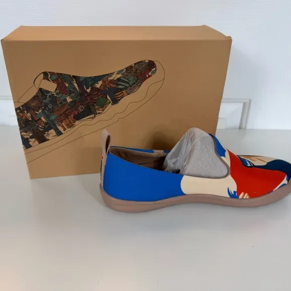Women’s Size 9 UIN Slip On Shoes Canvas Comfortable Summertime Wanderment NIB