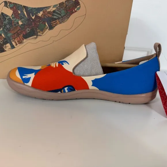 Women’s Size 9 UIN Slip On Shoes Canvas Comfortable Summertime Wanderment NIB