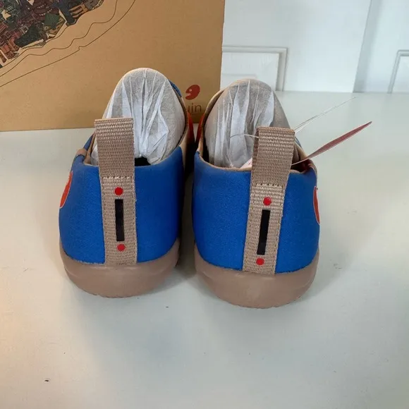 Women’s Size 9 UIN Slip On Shoes Canvas Comfortable Summertime Wanderment NIB
