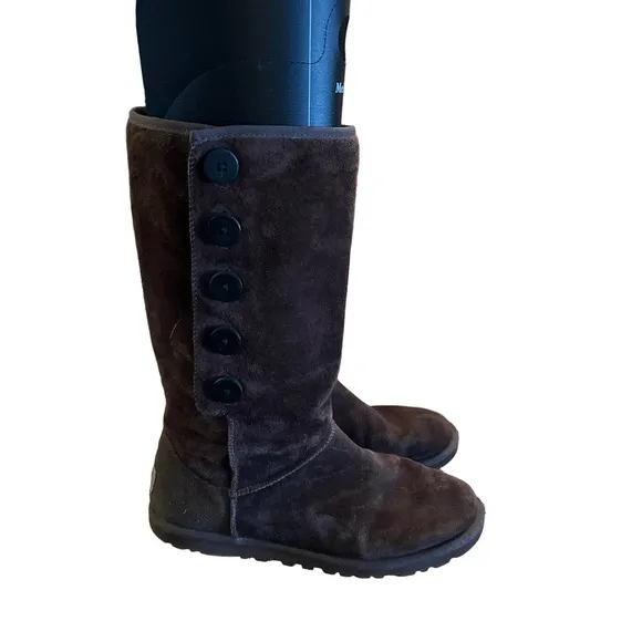 Women’s UGGs Boots  Size 7