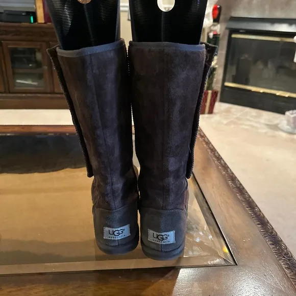 Women’s UGGs Boots  Size 7