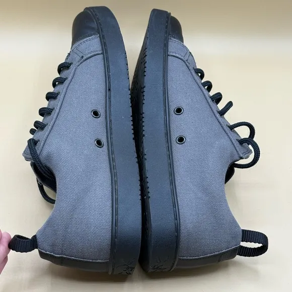 WOOBIES Mod-1 Canvas Cemento Size 8 M 9.5 W Shoe  Slip-Resistant