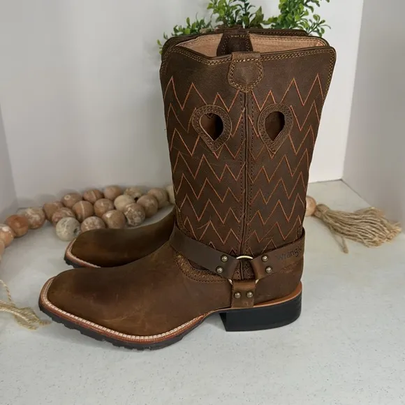 WRANGLER WOMEN'S HARNESS COWBOY Boots Sz 9