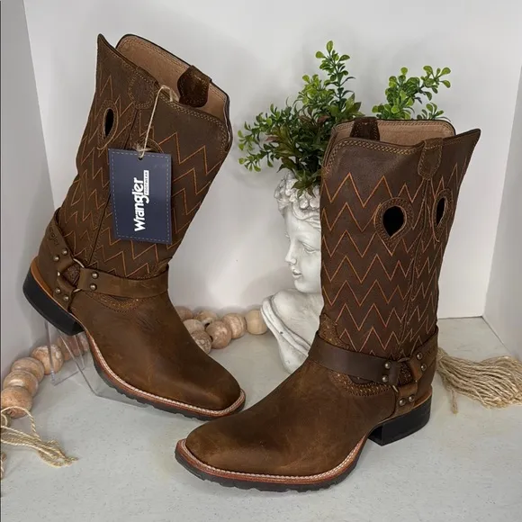 WRANGLER WOMEN'S HARNESS COWBOY Boots Sz 9