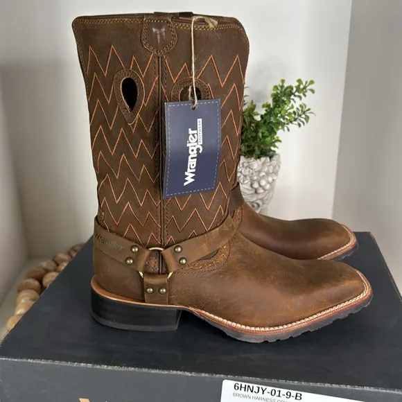 WRANGLER WOMEN'S HARNESS COWBOY Boots Sz 9