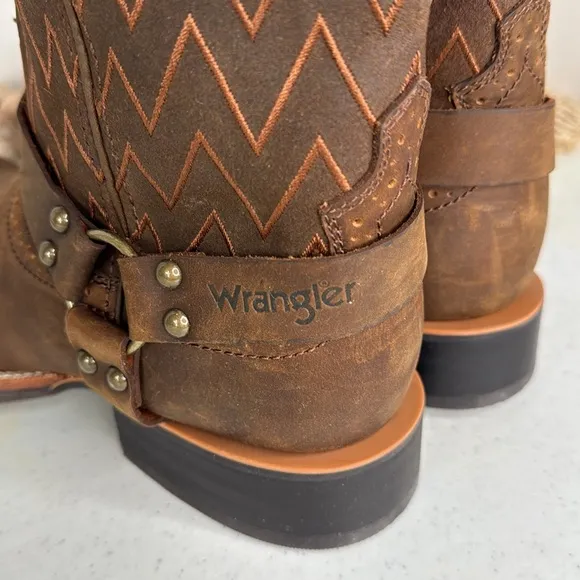 WRANGLER WOMEN'S HARNESS COWBOY Boots Sz 9