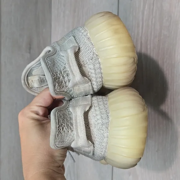 Yezzy Adidas Mens Sneakers Shoes sz 6