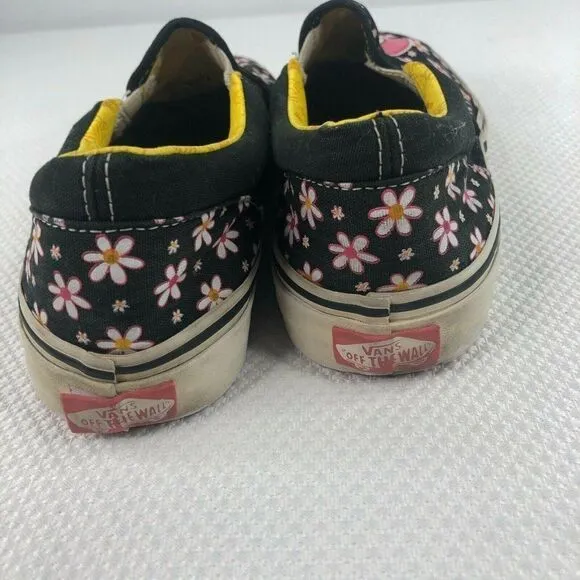 YO GABBA GABBA FOOFA SLIP ON SHOES SNEAKERS SIZE 4