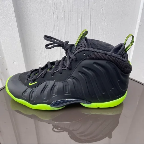 Youth Nike Little Posite One Black Basketball/ Casual Shoes HF0977-001 Size 7Y