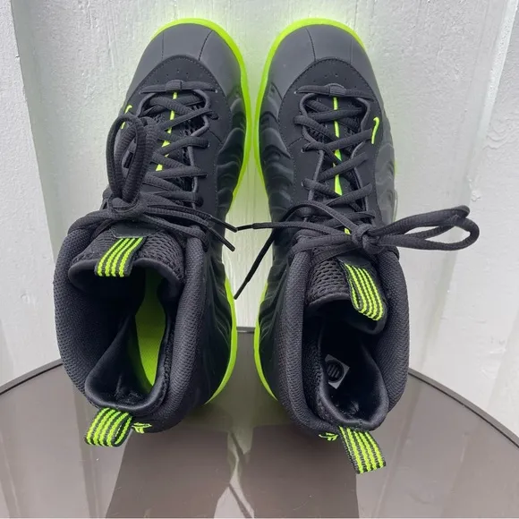 Youth Nike Little Posite One Black Basketball/ Casual Shoes HF0977-001 Size 7Y