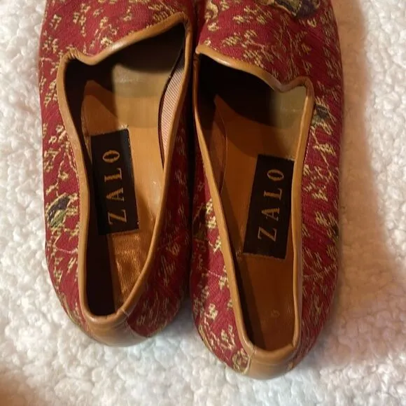 Zalo needlepoint elephant  slip ons size 6.5 M