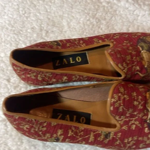 Zalo needlepoint elephant  slip ons size 6.5 M
