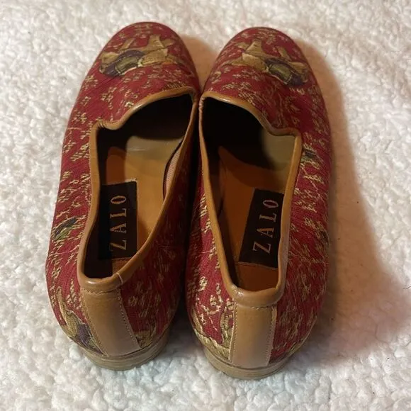 Zalo needlepoint elephant  slip ons size 6.5 M