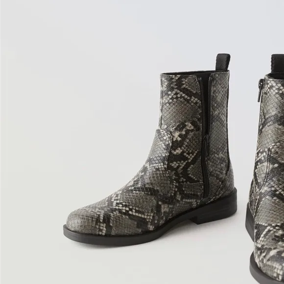 Zara kids ANIMAL PRINT ANKLE BOOTS bloggeres favorite