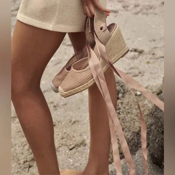 ZARA LACE-UP MESH WEDGESSize: 6½. * Color: LIGHT BEIGE