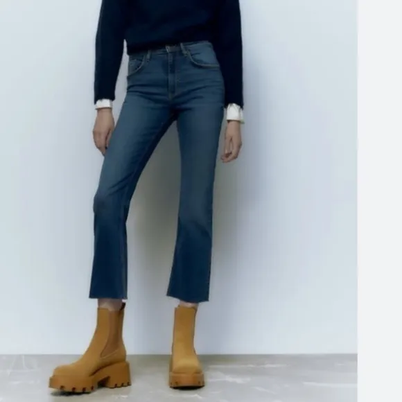 Zara NEW split suede track sole ankle boots