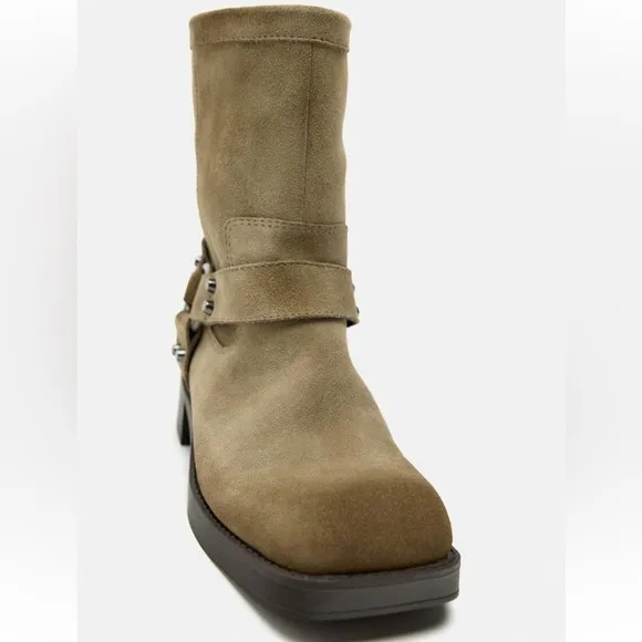 Zara NWT suede biker ankle boots